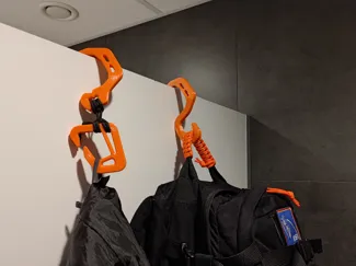 Universal backpack/jacket hook