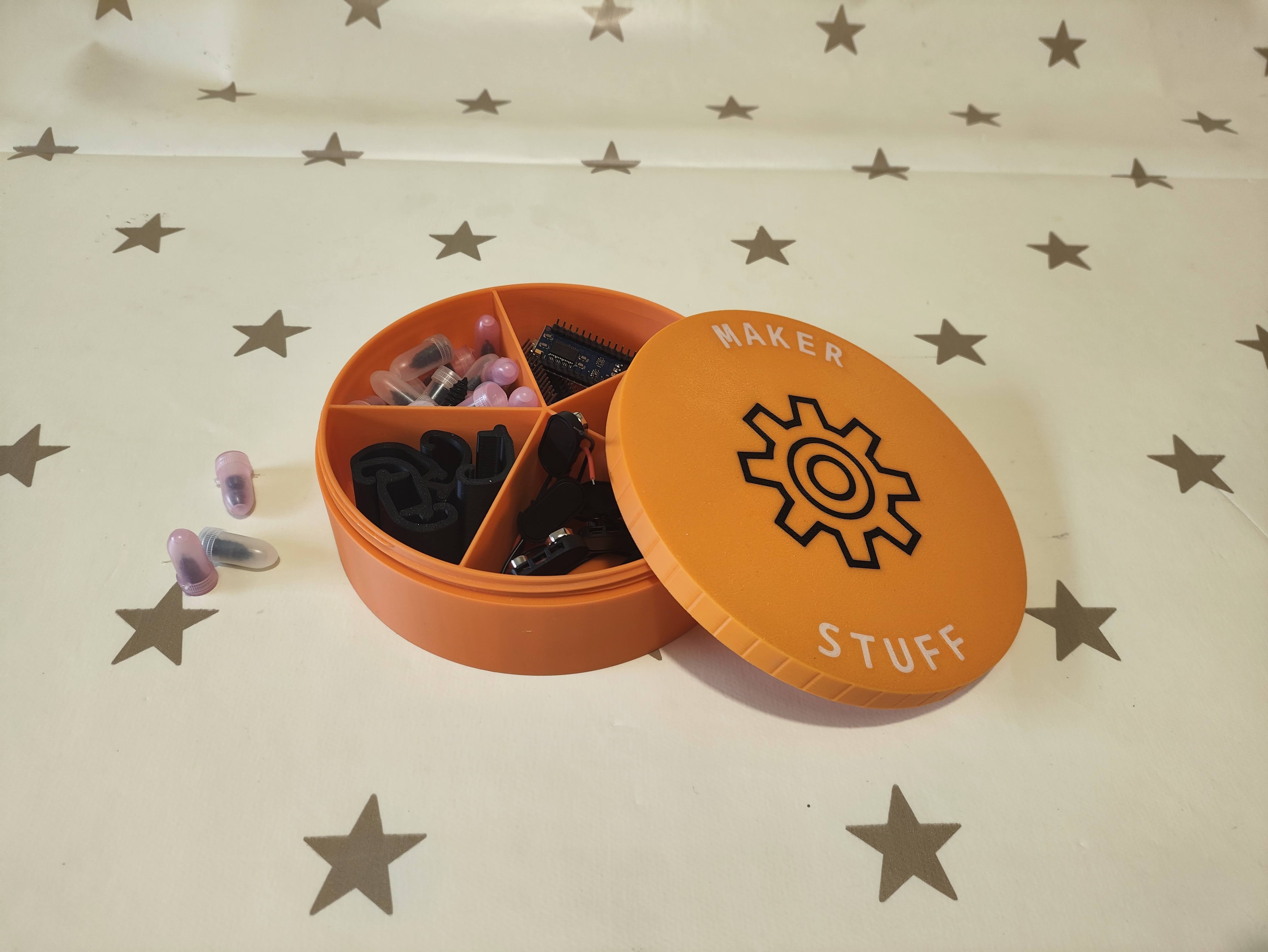 Miniatura 1 do modelo 3D Parametric Threaded Container – Customize It!