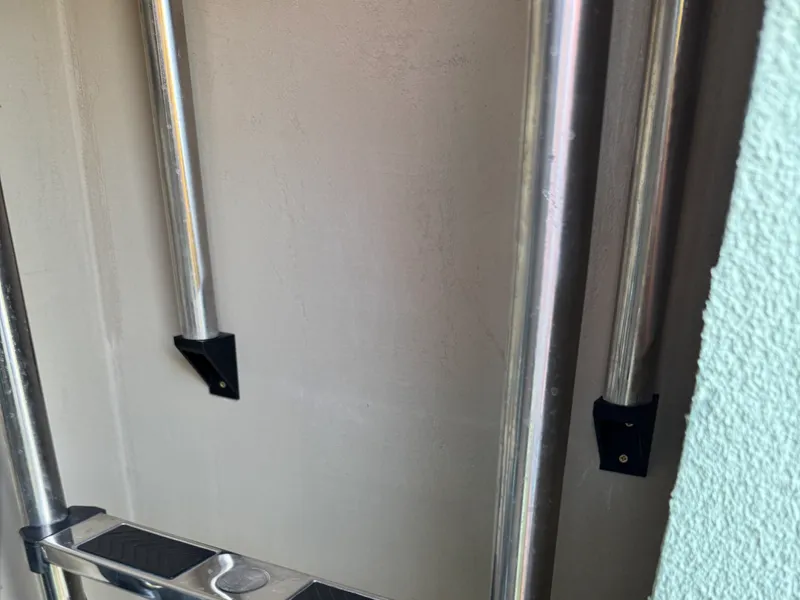 Pool Steps Holder