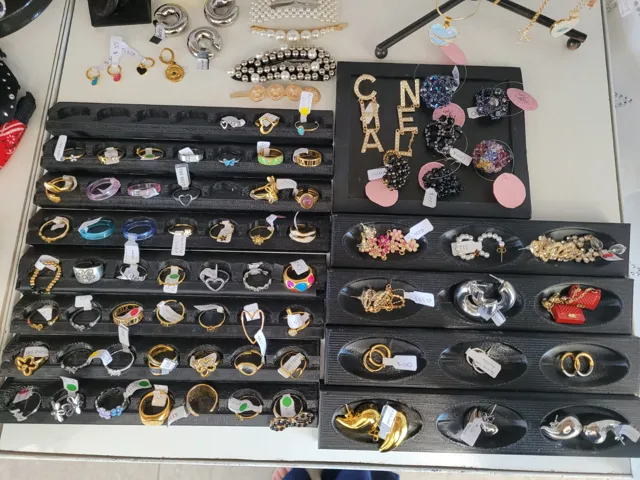 3 Big Earring Display