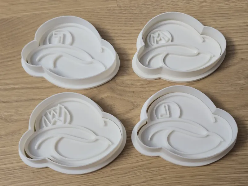 Super Mario Brothers Cap Cookie Cutter Stamp Set
