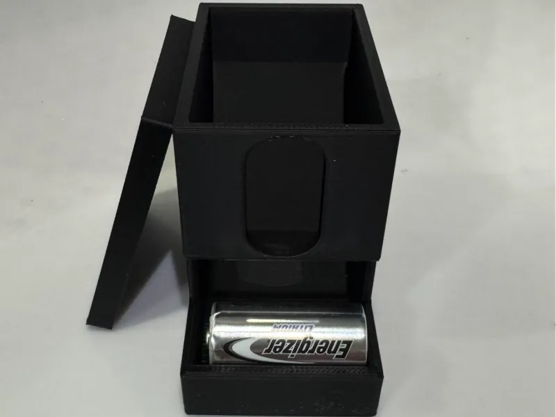 CR123 Battery Dispenser