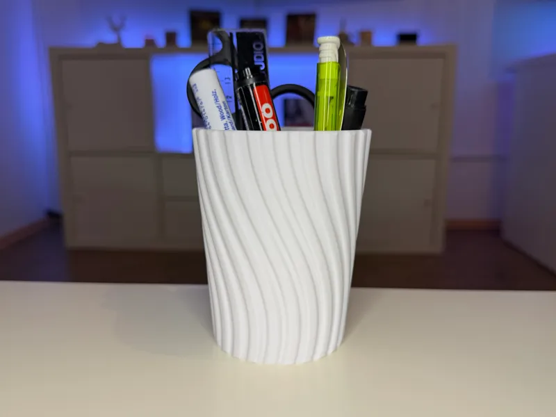 Minimalist pencil holder