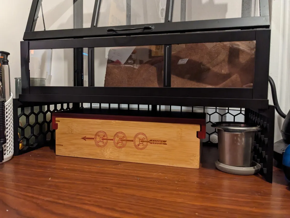 Réhausseur alvéolé pour serre Ikea Akerbar