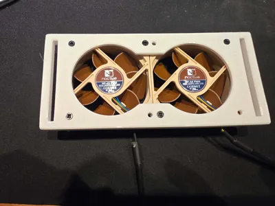 Fan holder for 2 80mm fans 