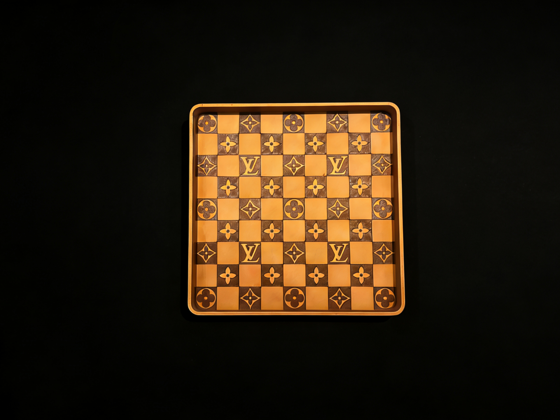 LV棋盘格老花收纳盘