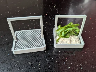 Live Food Cage Caddies – Water Plate & Food Tray