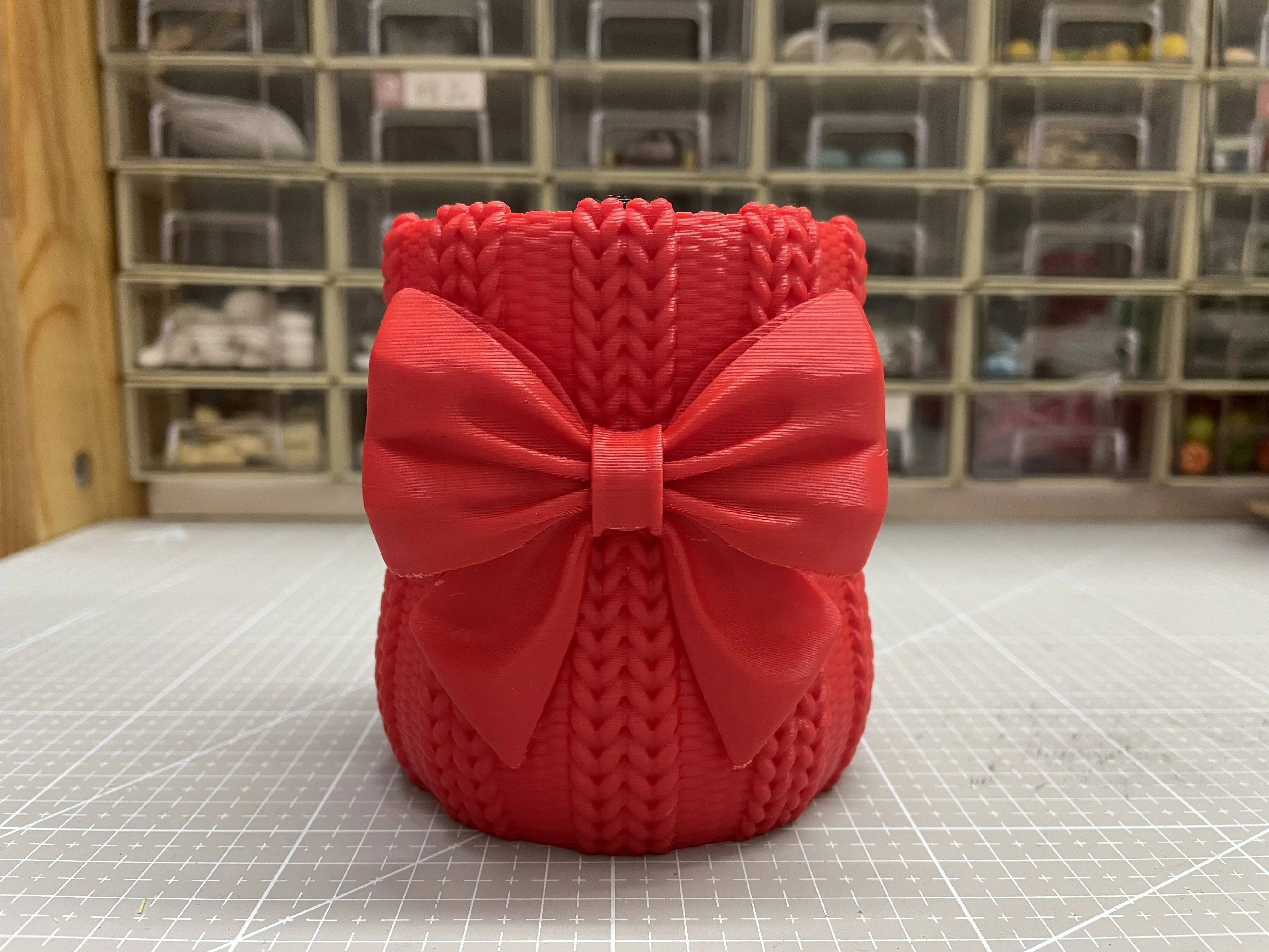 Miniatura 2 do modelo 3D 可爱针织蝴蝶结花瓶