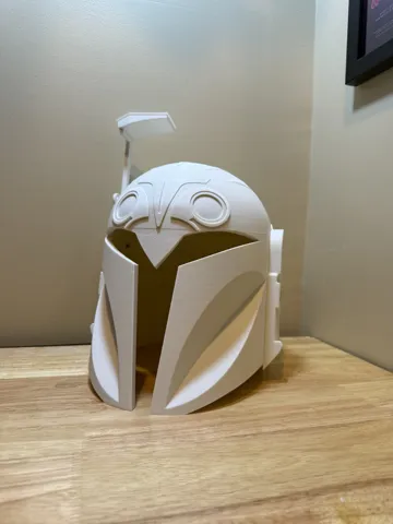 Pieza para disfraz o exhibición: Bo-Katan Kryze Mandalorian Helmet — vista de referencia 3