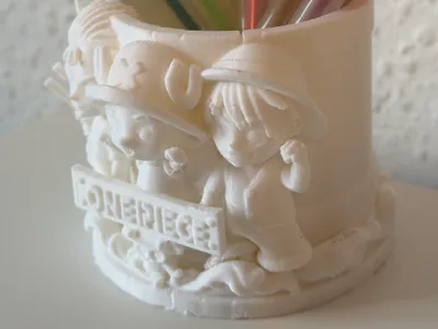 One Piece Pen Holder