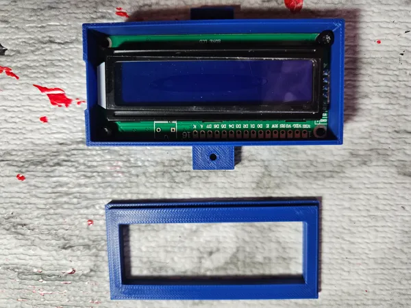 Boîtier de fixation pour écran LCD