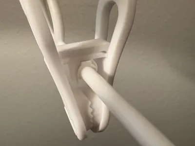 Clothes Hanger Clip Shim