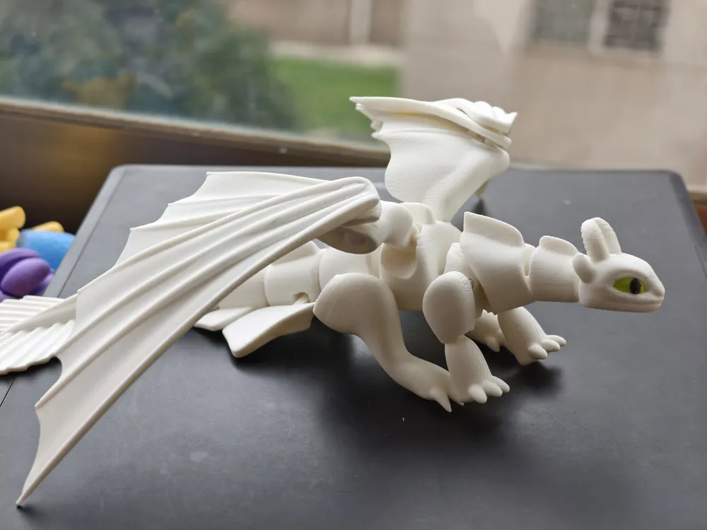 Regalo da collezione con ornamento decorativo a tema drago e stella dal design speciale