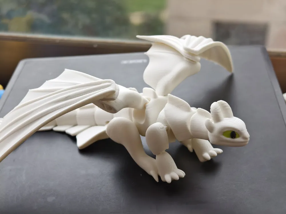 Regalo da collezione con ornamento decorativo a tema drago e stella dal design speciale