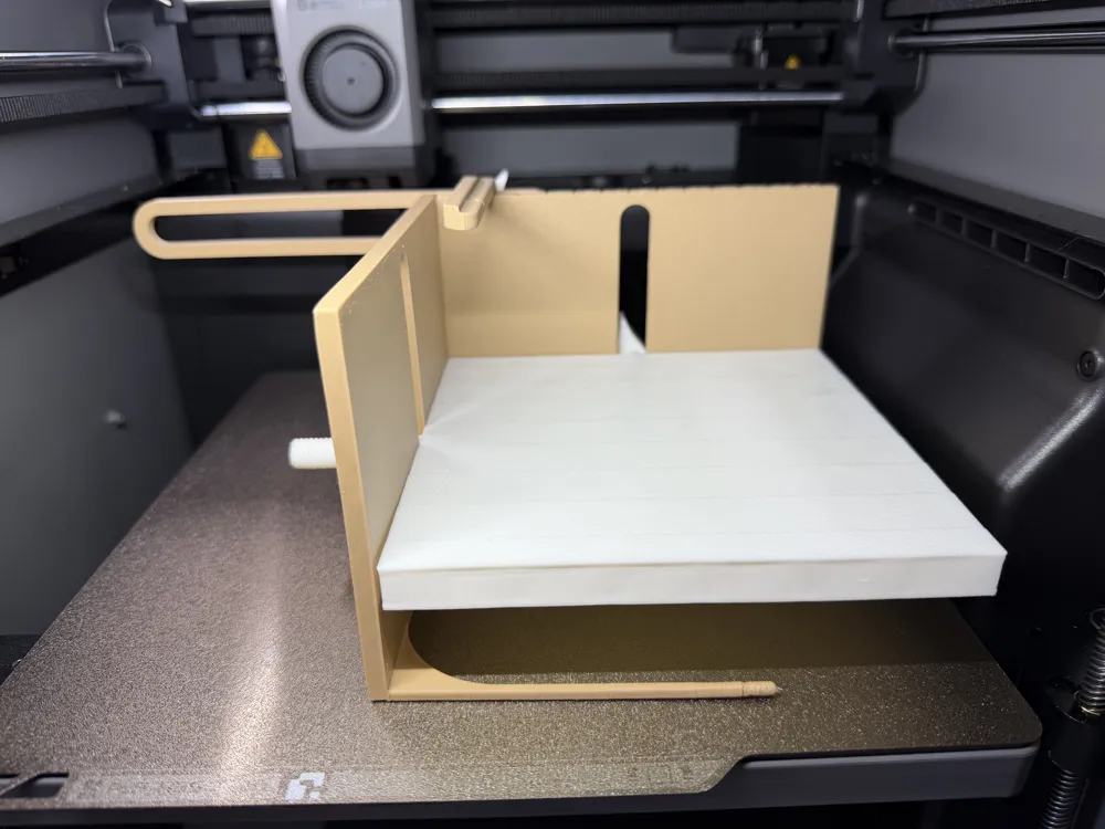 Multi-Size Label Alignment Fixture - Free 3D Print Model - MakerWorld