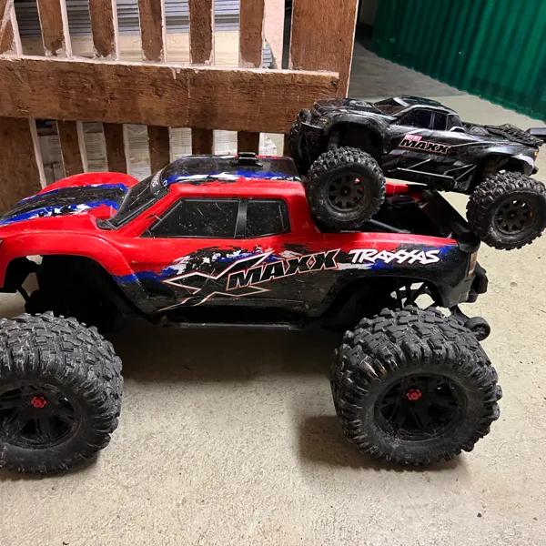 https://makerworld.bblmw.com/makerworld/user/2072749774/collection/2025-11-02_c3b58f45c3e7c.jpeg
