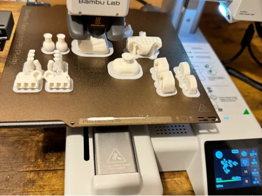 https://makerworld.bblmw.com/makerworld/user/2544085299/collection/f57db410-c9f2-11f0-961e-231d4adeb454.jpg
