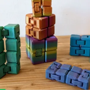 https://makerworld.bblmw.com/makerworld/user/2828319836/collection/2025-10-15_9115cd279c3048.png