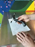 Poignée d'écriture ergonomique avec socle — photo 3