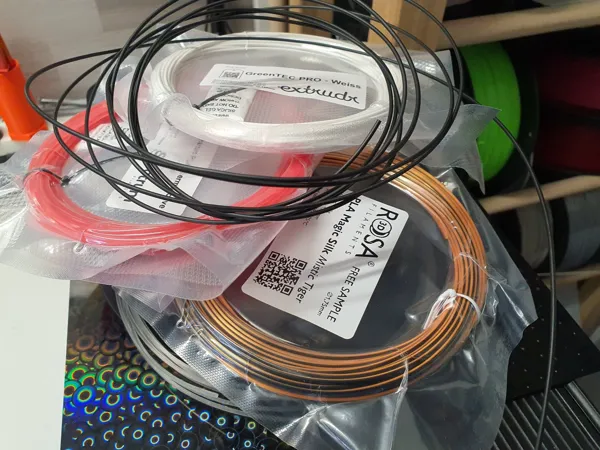 https://makerworld.bblmw.com/makerworld/user/3700045592/collection/2025-02-28_d61c85ff9edee.jpeg